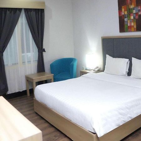 Orchardz Hotel Gajah Mada Pontianak Kültér fotó