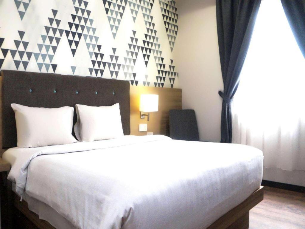 Orchardz Hotel Gajah Mada Pontianak Kültér fotó